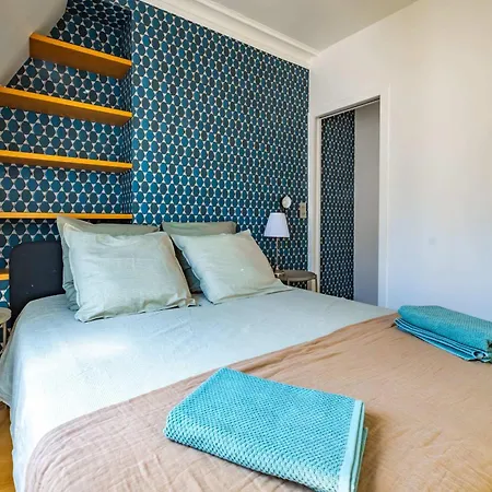 6 Guest Flat - Martyrs Apartment