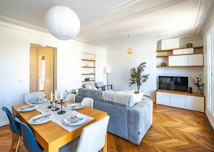 6 Guest Flat - Martyrs Apartment Paris