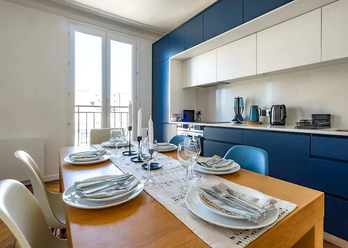 6 Guest Flat - Martyrs * Paris