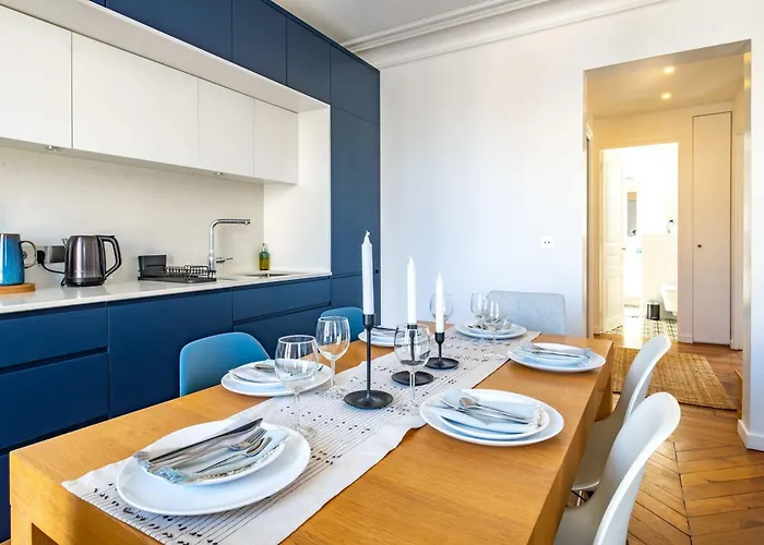 6 Guest Flat - Martyrs Apartment Paris