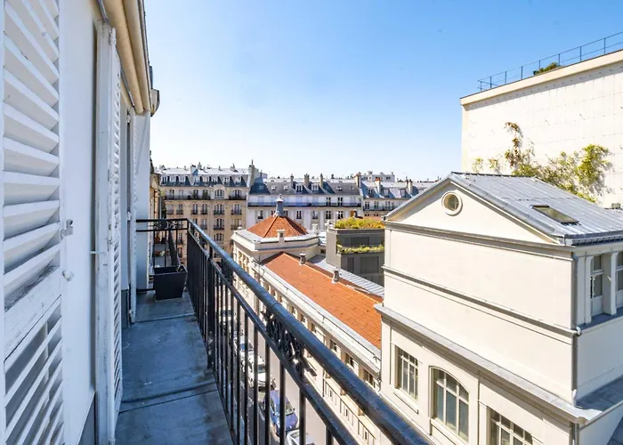 6 Guest Flat - Martyrs * Paris