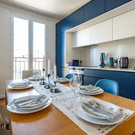 6 Guest Flat - Martyrs * Paris